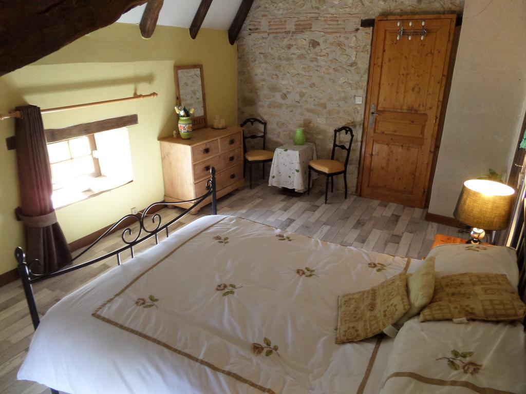 Biou Bed and Breakfast La Sauvetat-sur-Lède Camera foto