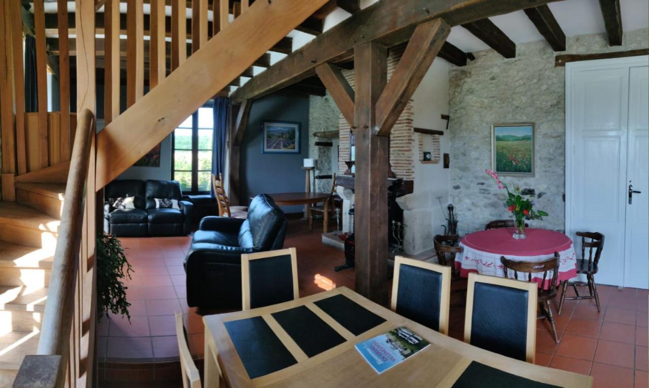 Biou Bed and Breakfast La Sauvetat-sur-Lède Esterno foto